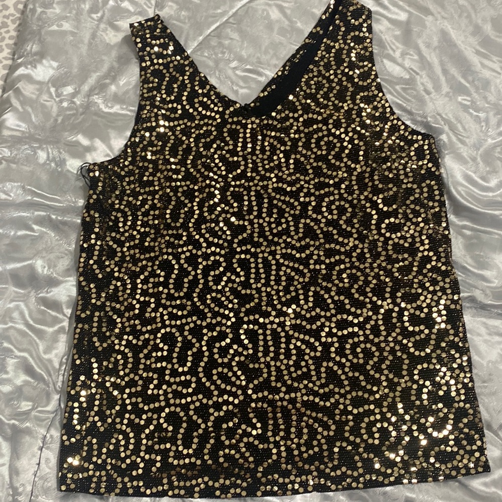 Black and gold beautiful!! No brand bought it at China Town Los Angeles